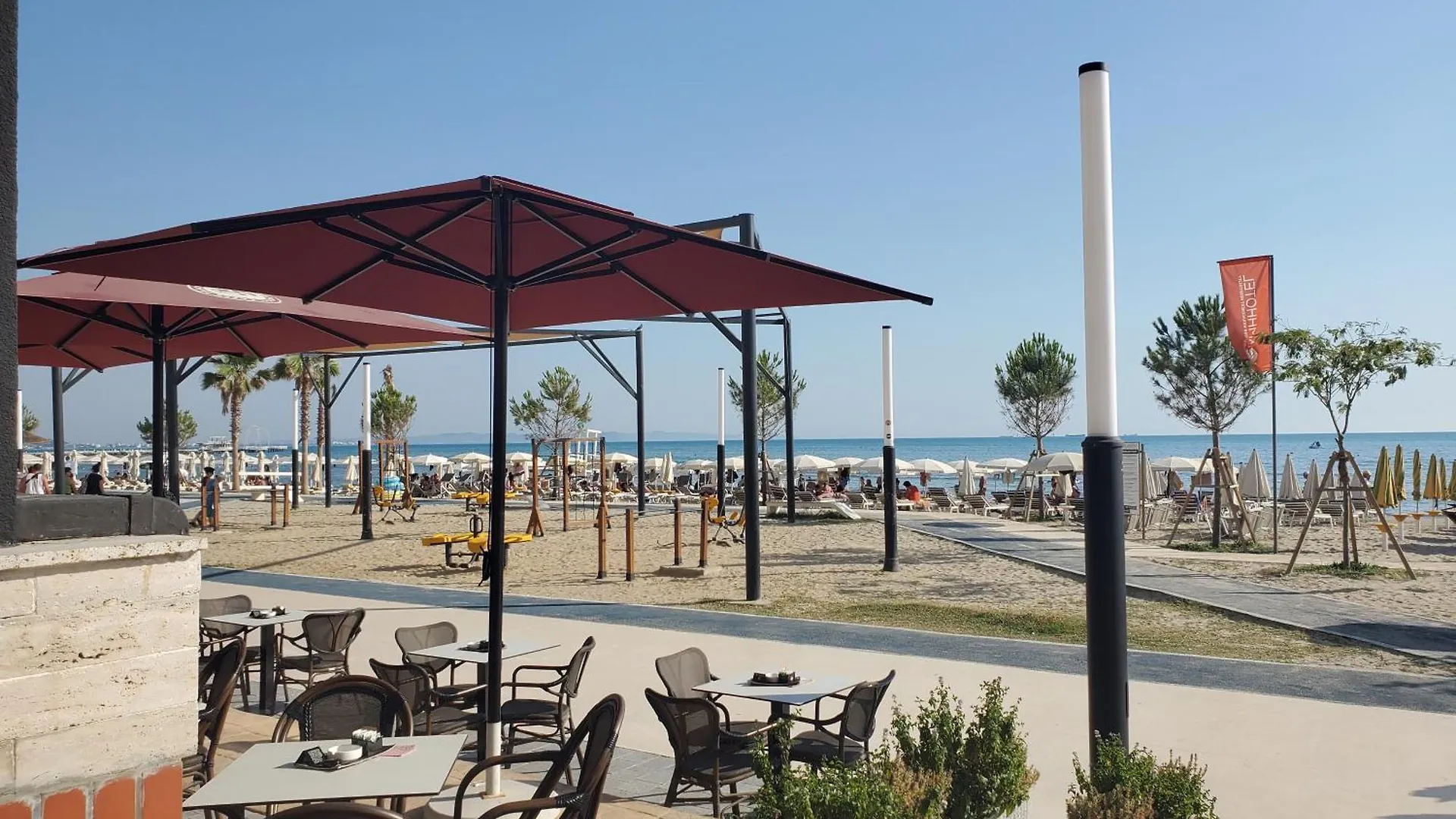 Lion Place Durres 0*,  Albania