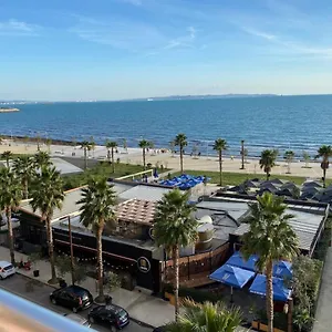 Sea View Apartment/beach/city Center/wifi Durres