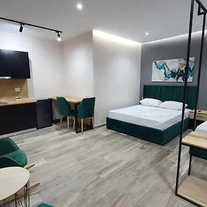 Vila Tian & Hojz, Durrës